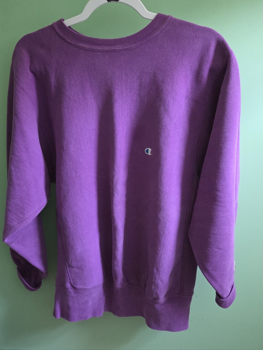 Vintage Champion Women's Purple Crewneck Pullover Size Large